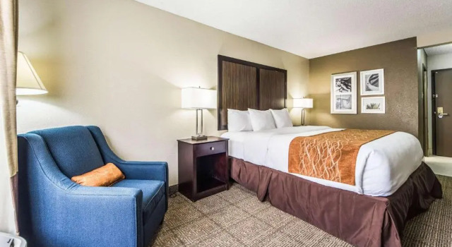 Номер Standard Comfort Inn Dallas Park Central