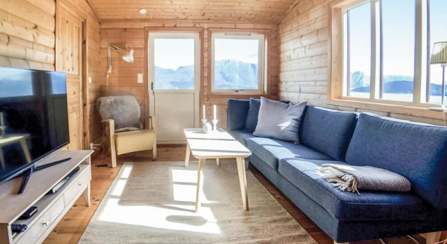 Nice Home in Norheimsund With 4 Bedrooms and Wifi, Rezerwuj Hotel Hotele w Kvam z parkingiem, Parking