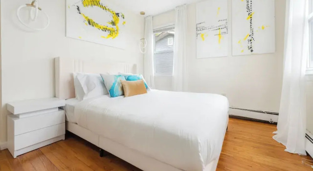 Luxury NYC Home with Free Parking for 12, Забронировать Вилла Отели Уайт-Плейнс 4 звезды, рядом с White Plains Hospital Center, 4*