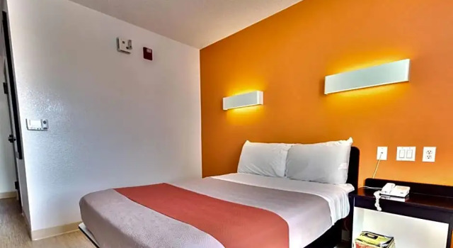 Номер Standard Motel 6-Lewisville, TX - Dallas