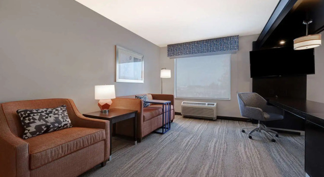 Люкс Hampton Inn & Suites Seattle/Federal Way