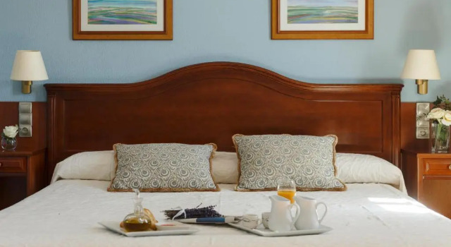 Люкс Hotel Restaurante Emilio