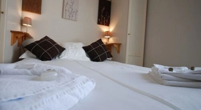 Roseglen Hotel
