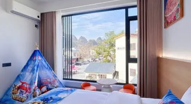 Семейный люкс A hotel by the YULONG River