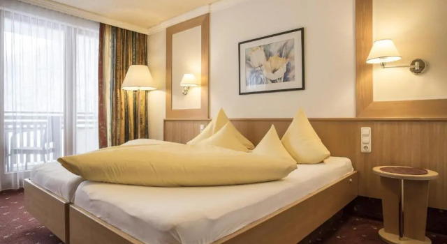Двухместный номер Standard с видом на горы Hotel Weisseespitze