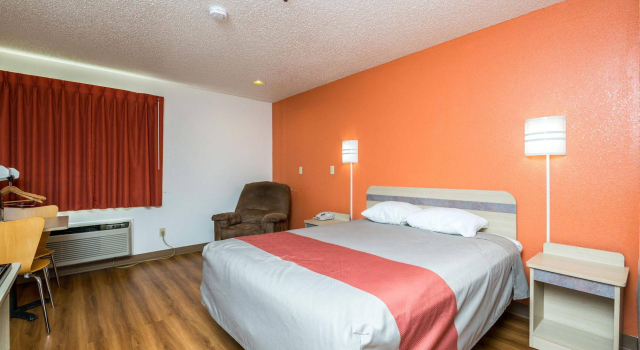 Motel 6 Waterloo, IA, Брондау Мотель Уатэрлу Iowa