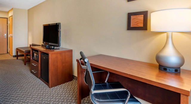 Двухместный номер Standard Comfort Inn & Suites Napoleon
