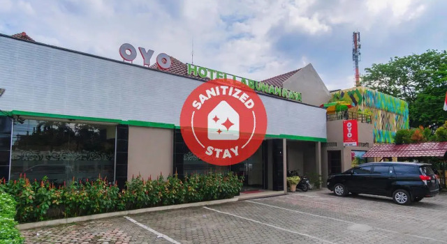 Люкс Deluxe Hotel O Medan Near Gajah Mada formerly Hotel Indah Raya