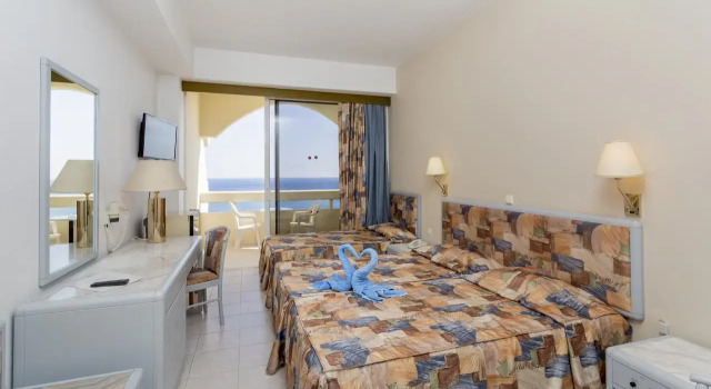 Трёхместный номер Standard Olympos Beach