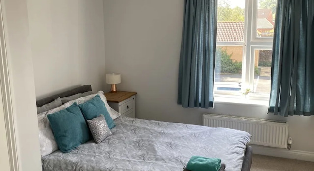 Pretty Properties - 30 Chaldron Court