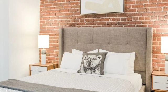 Explore Downtown From A Debonair Urban Loft