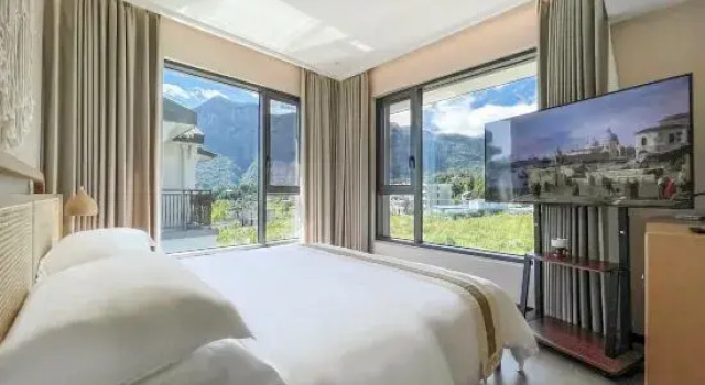 Lanfan Tingshan B&B, Забронировать Отель «постель и завтрак» Энши Хубэй