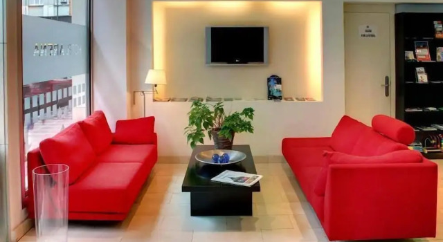 Hotel Arena, Забронировать Отель Отели Хихона с завтраком, рядом с Площадь Ховельяноса, Завтраки