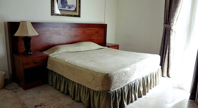 Adhari Hotel
