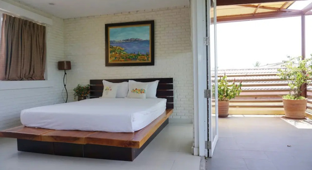 Люкс с балконом Rock Villa Hoi An