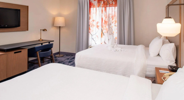 Четырёхместный номер Standard Fairfield Inn & Suites High Point Archdale