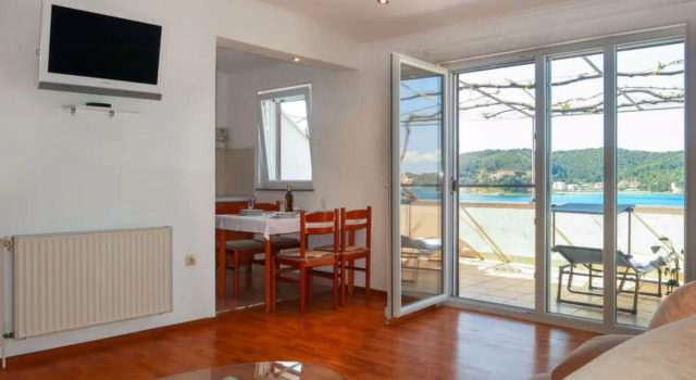 Apartment Katica Krattigen 17546, Prenota Appartamento Hotel a Isole Quarnerine con parcheggio, Parcheggio