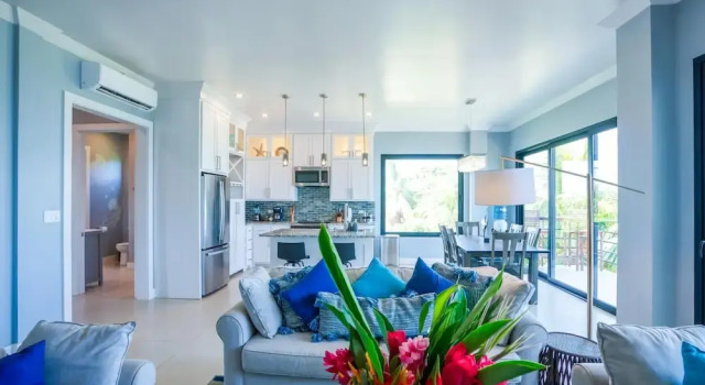 Oceanfront Sunset Gecko Condo - Second Floor 2B