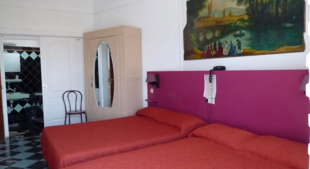Hôtel Peron, Забронировать Отель Ла-Корниш 