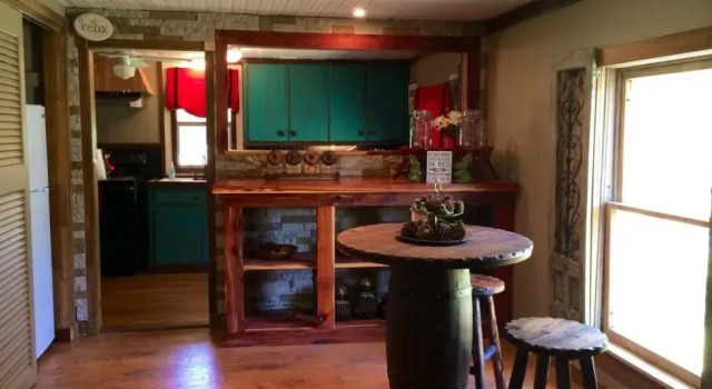 The Lucky Penny Lodge, Rezerwuj Hotel Hotele 3-gwiazdkowe w Iredell, 3*