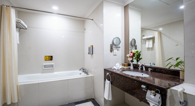 Présidentielle chambre Grand Wahid Hotel Salatiga