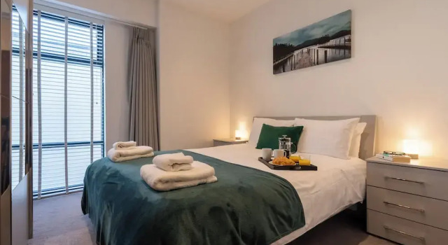 Celador Apartments - Wellington House, Varaa Huoneisto Asunnot kohteessa Merseyside, Huoneisto