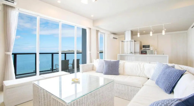 Люкс с видом на море Costa Bella Condominium Resort