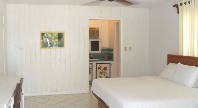 Pelican Beach Hotel