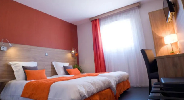 Двухместный номер Standard Logis Hotel Restaurant de La Madeleine