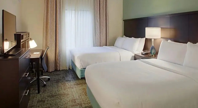 Четырёхместный люкс c 1 комнатой Staybridge Suites Fayetteville by IHG