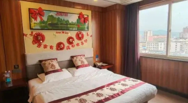 Двухместный люкс Business Ruilong Business Hotel