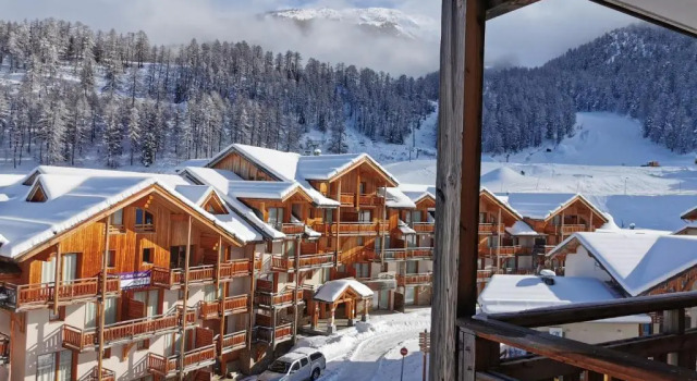 Appartement 4 personnes Les Orres 1800 au pied des pistes