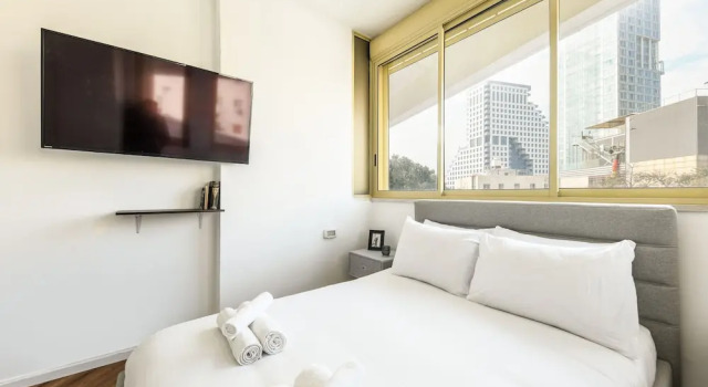 Апартаменты Beachside Charm on Ben Yehuda 2BR Apt