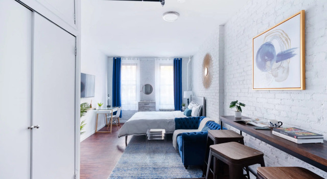 83-2fe UES Central Park Newly Furnished Studio