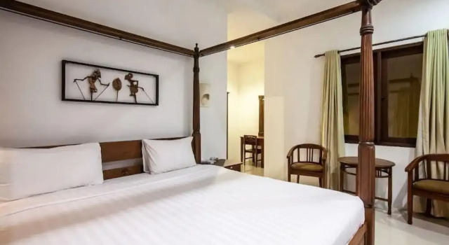 Вилла PB - 7BR - V5 & V1 7BR Private Pool Villa, Walk to Seminyak Beach