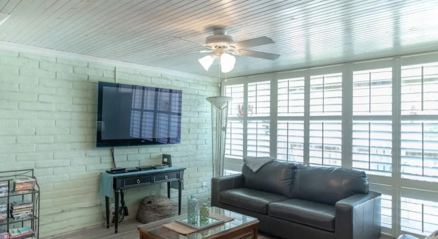 Pearl Marlin 205 by RedAwning