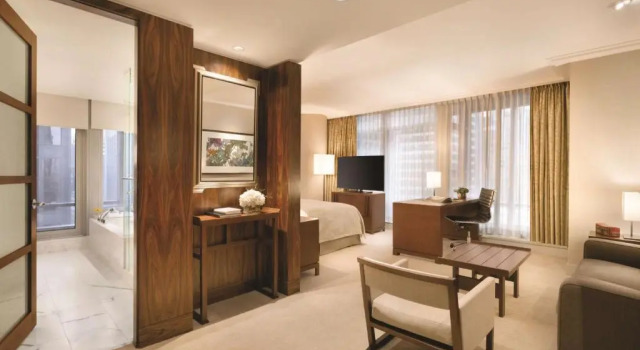 Двухместный номер Executive с балконом Hyatt Vancouver Downtown Alberni