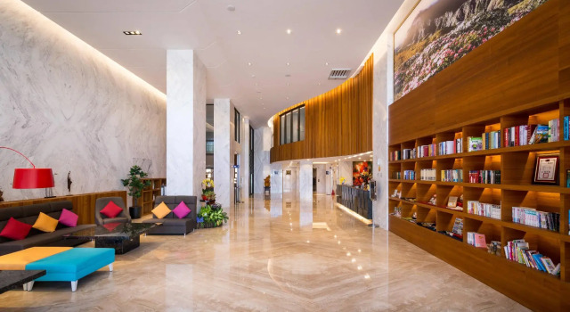 Кровать в общем номере Full Kind Hotel