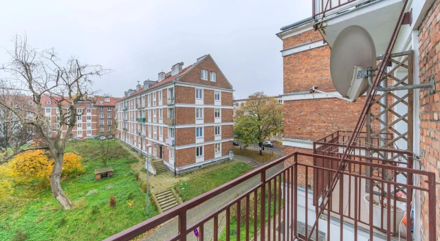 Apartament Przytulny, balkon, Centrum 150m od dworca Gdańsk Główny, Varaa Huoneisto Hotellit Pommeri pysäköinnillä, Pysäköinti