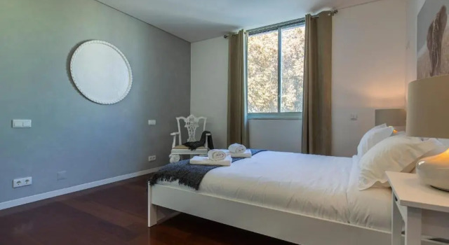 Апартаменты Touch of Class 2BDR Apartment by LovelyStay