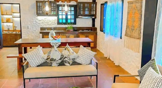 Kasa Silang by Araw Residences, Book Villa Sommerhuse i Silang, Hytte