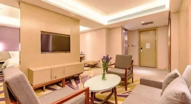 Двухместный семейный люкс Deluxe Lavande Hotel (Qinhuangdao Yingbin Road Railway Station)
