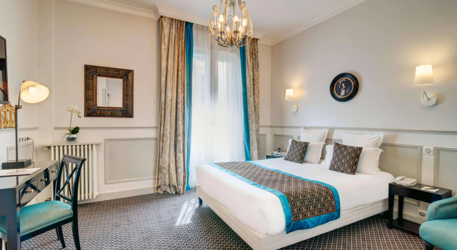 Hôtel Bradford Elysées – Astotel