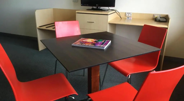 Полулюкс Frontier Hotel Darwin