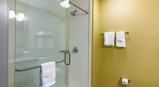 Люкс c 1 комнатой Sleep Inn & Suites West-Near Medical Center