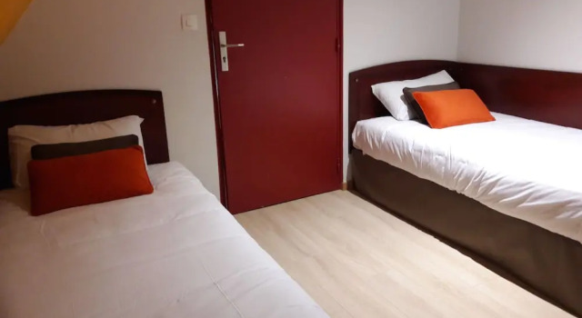 Семейный номер Standard Hôtel Crocus Caen Mémorial