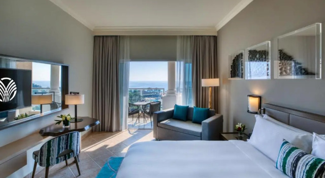 Двухместный номер с видом на океан Fujairah Rotana Resort & Spa - Al Aqah Beach