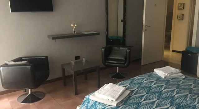 Guest House Esty, Prenota Hotel Gianicolense Roma