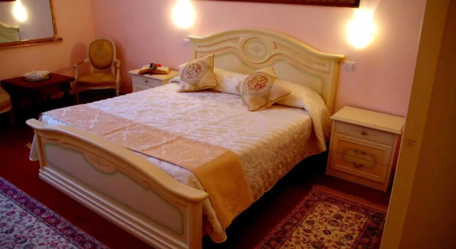 Casalbergo, Забронировать Отель Отели Сиены с завтраком, рядом с Национальный музей этрусской археологии, Завтраки