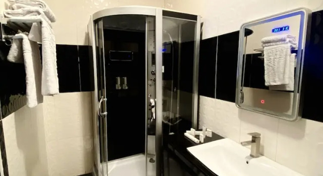 Номер Executive Light Spring Hotel